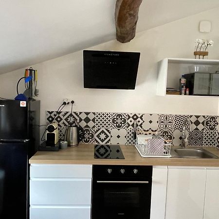 Appartamento Chez Jean-Yves Et Zoe - Le Saint Andre - Au Calme, Tres Propre, Proche Parkings, Clim Niort Esterno foto