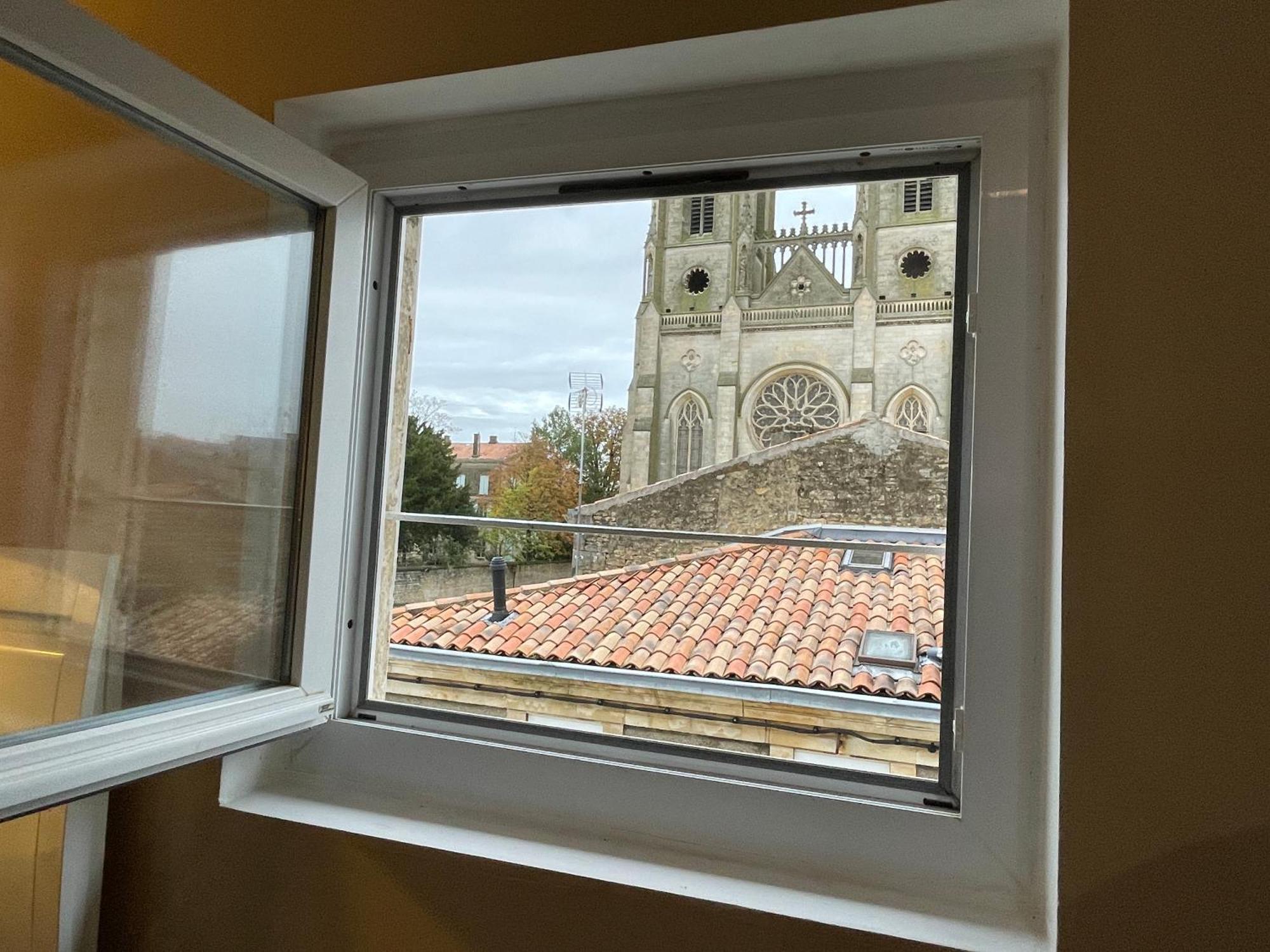 Appartamento Chez Jean-Yves Et Zoe - Le Saint Andre - Au Calme, Tres Propre, Proche Parkings, Clim Niort Esterno foto