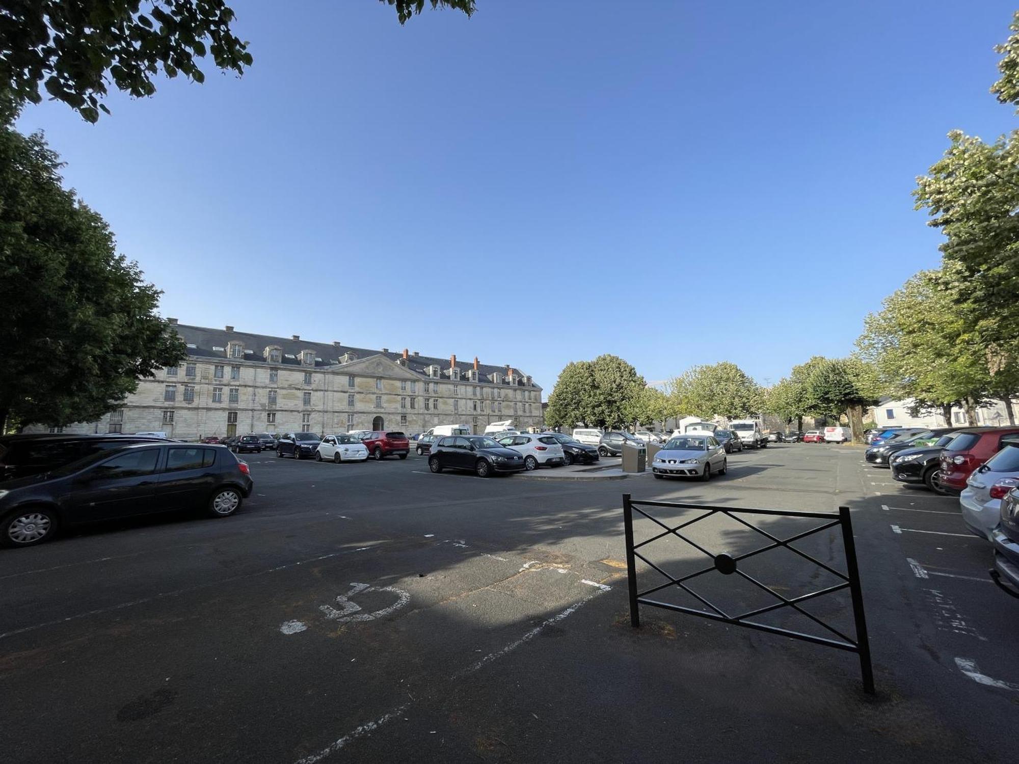 Appartamento Chez Jean-Yves Et Zoe - Le Saint Andre - Au Calme, Tres Propre, Proche Parkings, Clim Niort Esterno foto