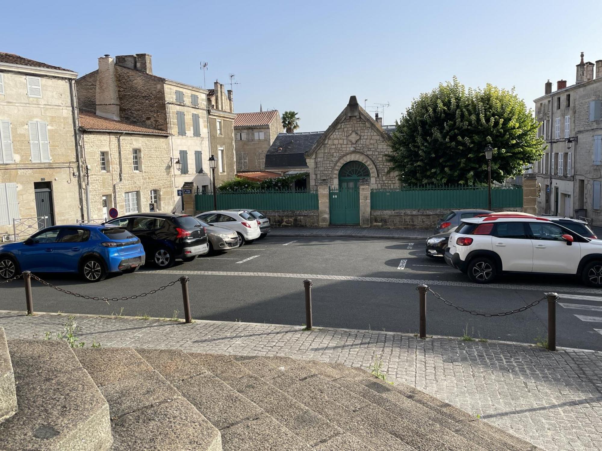 Appartamento Chez Jean-Yves Et Zoe - Le Saint Andre - Au Calme, Tres Propre, Proche Parkings, Clim Niort Esterno foto