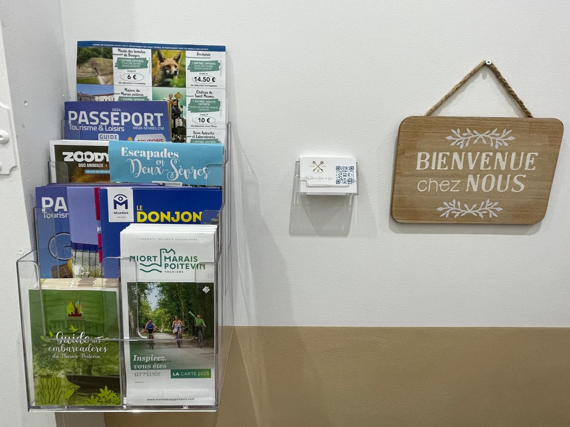 Appartamento Chez Jean-Yves Et Zoe - Le Saint Andre - Au Calme, Tres Propre, Proche Parkings, Clim Niort Esterno foto